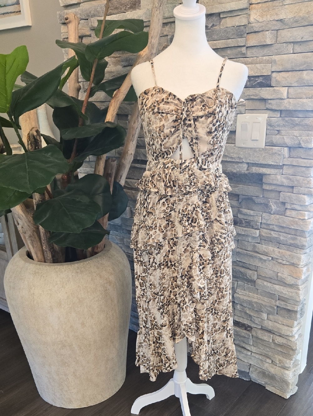 Bardot Briana Keyhole Front Cocktail Dress